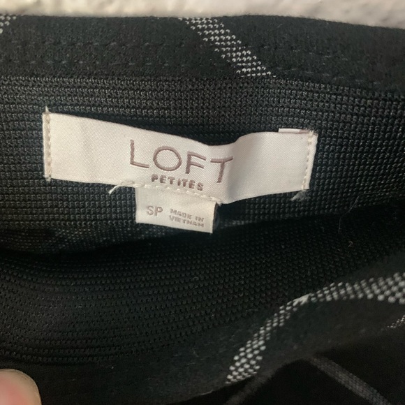 LOFT A Line Skater Skirt - Picture 2 of 3